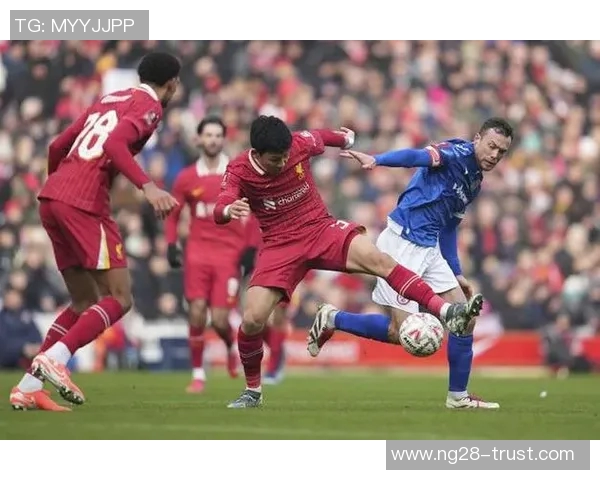 中超精彩对决利物浦险胜切尔西神奇扑救成比赛转折点 中超精彩对决利物浦险胜切尔西神奇扑救成比赛转折点