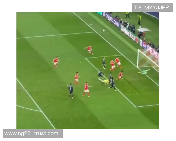 德甲精彩对决里昂与本菲卡战成平局补时进球点燃全场激情