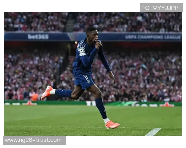 欧冠激战阿森纳与巴黎圣日耳曼战成平局补时进球引发全场狂欢