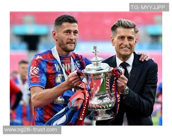 英超赛场巴黎圣日耳曼小胜莱比锡引发全场热议与惊喜分析 英超赛场巴黎圣日耳曼小胜莱比锡引发全场热议与惊喜分析